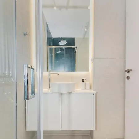 アパート αthena 3 ハニア